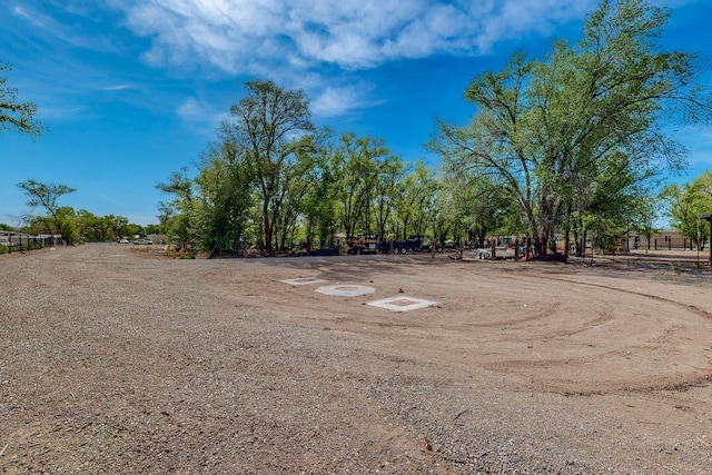 2327 Pajarito Rd SW, Albuquerque, NM 87105 - view of yard