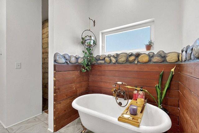 420 Bassett Blvd, Edgewood, NM 87015 - bathroom featuring a freestanding bath