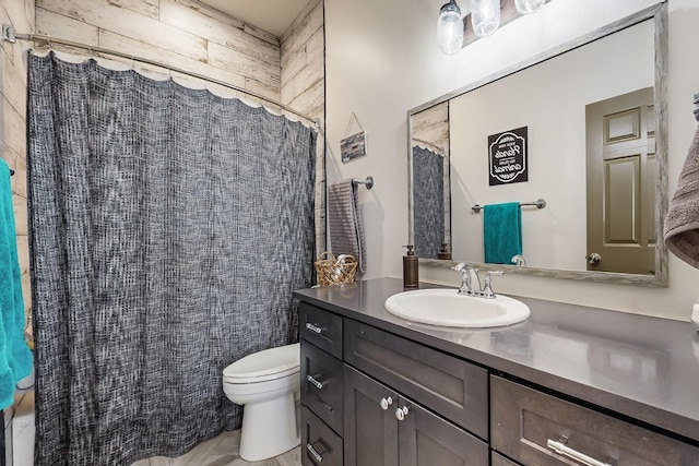 420 Bassett Blvd, Edgewood, NM 87015 - bathroom with toilet, vanity, and a shower with shower curtain