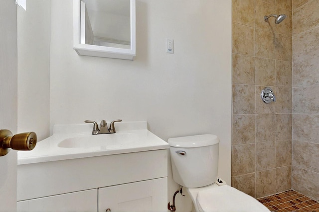 1614 Del Monte Trl SW, Albuquerque, NM 87121 - bathroom featuring a tile shower, toilet, and vanity