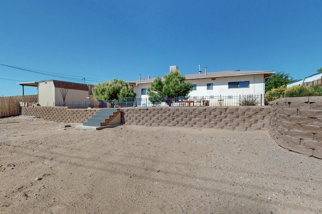 1614 Del Monte Trl SW, Albuquerque, NM 87121 - back of house with fence