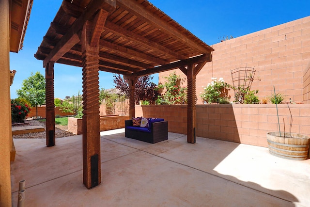 729 Sierra Verde Way NE, Rio Rancho, NM 87124 - view of patio / terrace featuring a fenced backyard