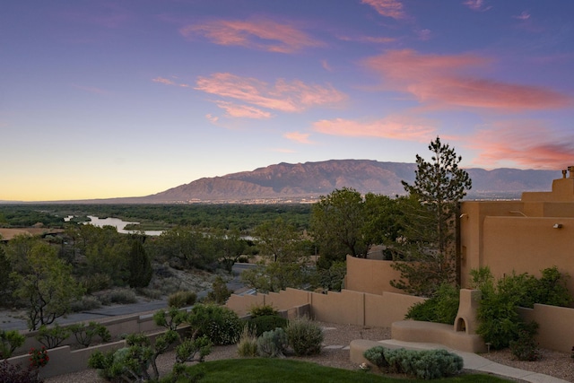 3916 Alamogordo Dr NW, Albuquerque, NM 87120 - view of mountain background