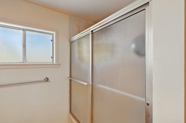 1595 W Bosque Loop, Bosque Farms, NM 87068 - bathroom featuring an enclosed shower
