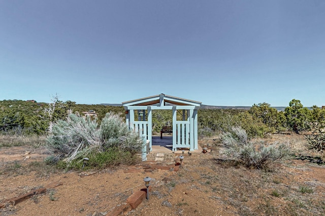 26 Apache Creek Rd, Santa Fe, NM 87505 - view of front of house