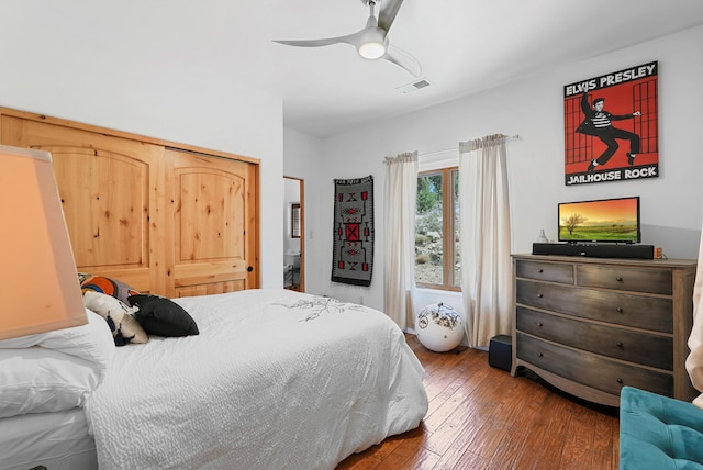 28 Canon Escondido, Sandia Park, NM 87047 - bedroom with wood-type flooring and a ceiling fan