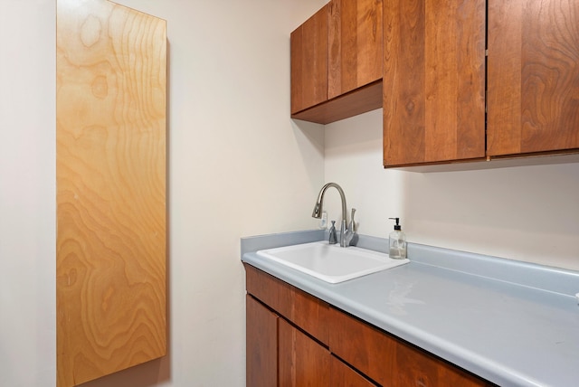 28 Canon Escondido, Sandia Park, NM 87047 - laundry room featuring a sink