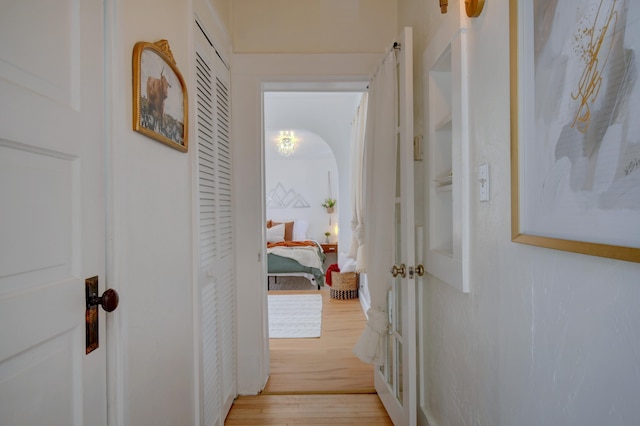 223 14th St NW, Albuquerque, NM 87104 - corridor featuring light wood-style floors