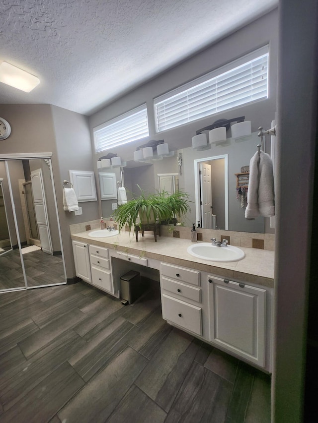 8405 Hampton Ave NE, Albuquerque, NM 87122 - photo 48