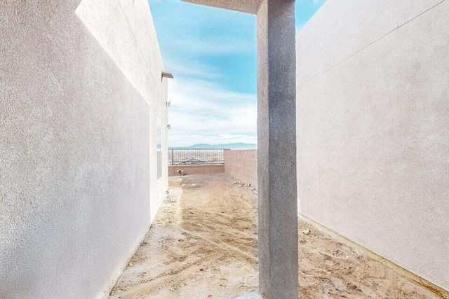 1472 Tierra Verde Loop, Los Lunas, NM 87031 - view of hall
