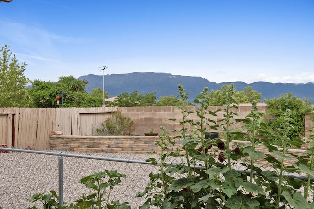 9200 Saguaro St NW, Albuquerque, NM 87114 - view of mountain background