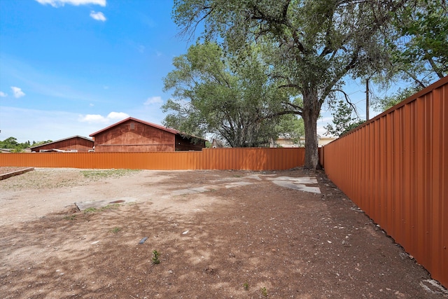 2212 Henry Rd SW, Albuquerque, NM 87105 - view of yard
