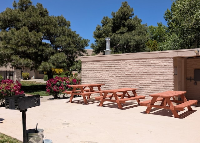 3501 Juan Tabo Blvd NE Unit K9, Albuquerque, NM 87111 - view of patio / terrace