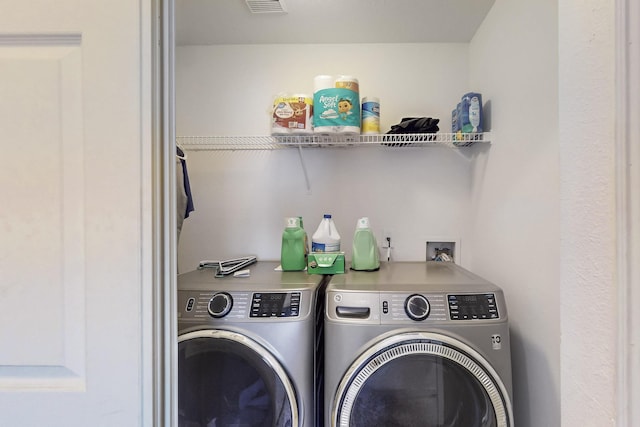 402 Calle Don Santiago NE, Los Lunas, NM 87031 - laundry area featuring separate washer and dryer
