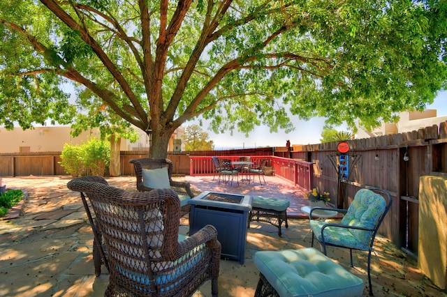 2865 Tramway Cir NE, Albuquerque, NM 87122 - fenced backyard featuring outdoor dining area and a patio