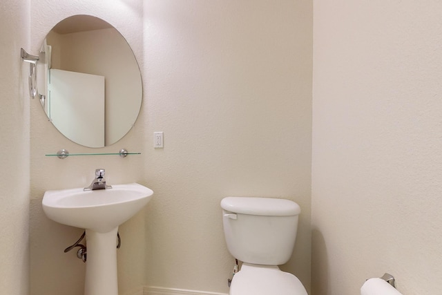 6501 San Antonio Dr NE Unit 2702, Albuquerque, NM 87109 - half bath with toilet