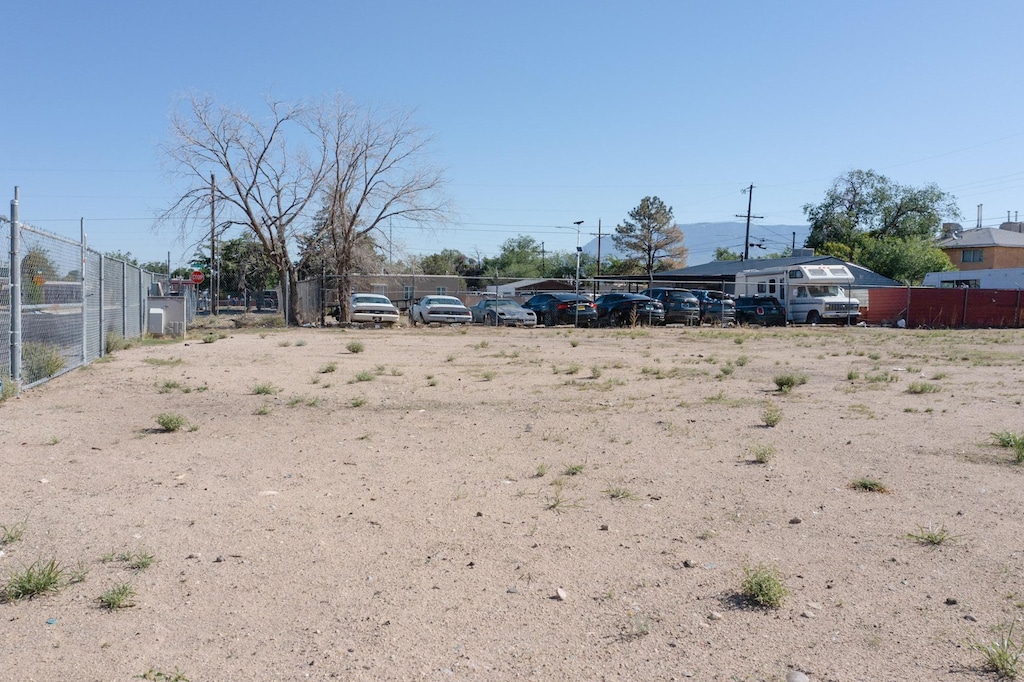 408 Rhode Island St SE, Albuquerque, NM 87108 - photo 3