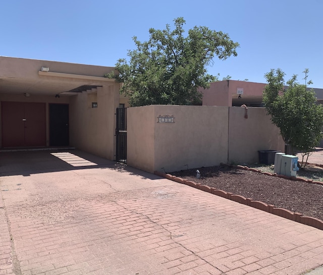 600 Aztec Rd NW, Albuquerque, NM 87107 - view of gate