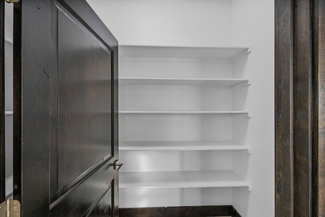 11 Del Cerro Ct, Los Lunas, NM 87031 - view of closet