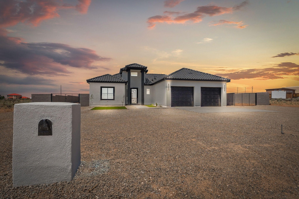 141 9th Ave NE, Rio Rancho, NM 87124 - photo 1