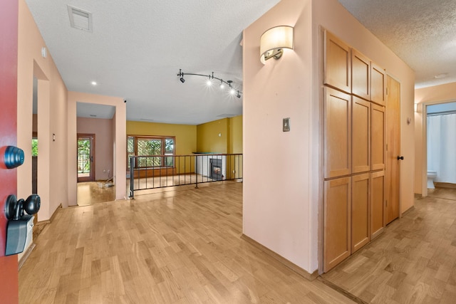 4453 Linden Ln NE, Albuquerque, NM 87111 - photo 8