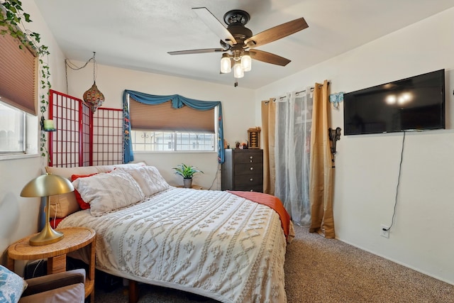 2724 Pennsylvania St NE, Albuquerque, NM 87110 - carpeted bedroom featuring a ceiling fan