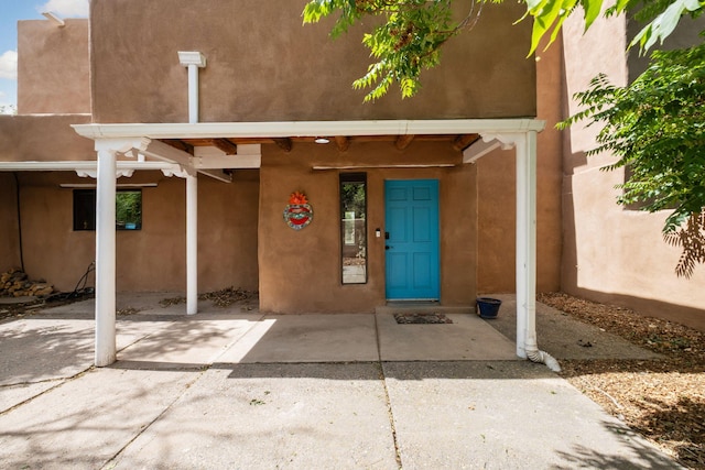 234 Horton Ln NW, Albuquerque, NM 87114 - entrance to property with stucco siding