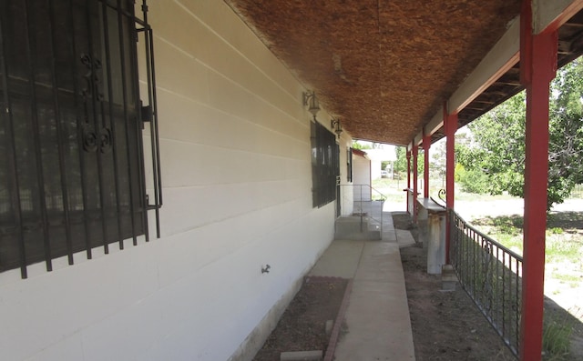 212 E Tingley Ave, Moriarty, NM 87035 - view of porch