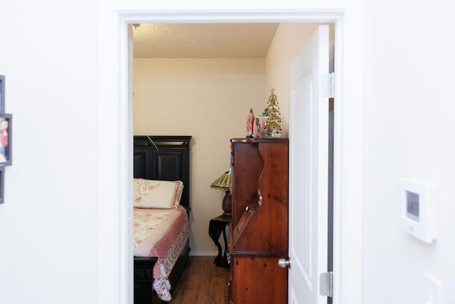 1019 Jacobs Dr NE, Rio Rancho, NM 87144 - bedroom featuring wood finished floors
