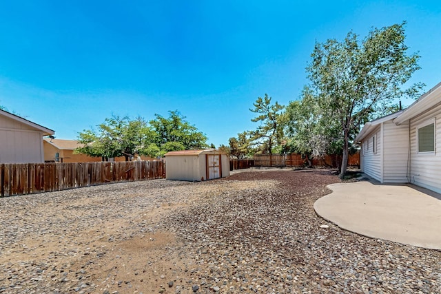 508 San Juan De Rio Dr SE, Rio Rancho, NM 87124 - fenced backyard with a patio
