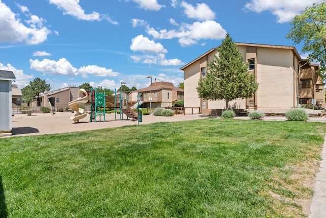 3867 Montgomery Blvd NE Unit 1633, Albuquerque, NM 87109 - communal playground with a yard