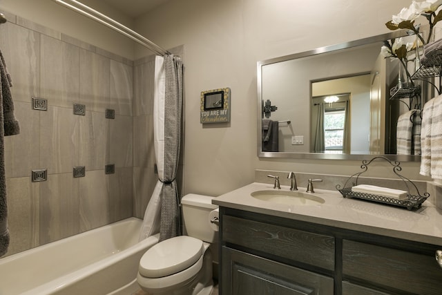 31 Express Blvd, Sandia Park, NM 87047 - full bath with toilet, vanity, and shower / bath combination with curtain