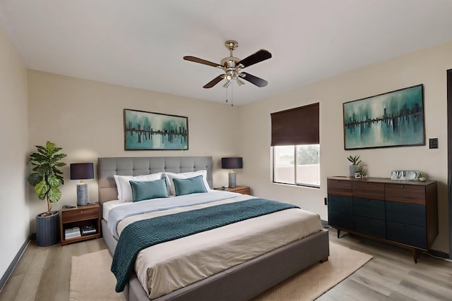 2815 Quail Pointe Dr NW, Albuquerque, NM 87120 - bedroom with light wood-style flooring and ceiling fan