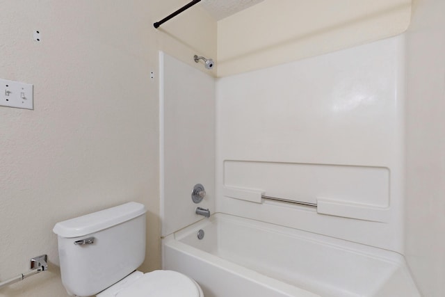 2815 Quail Pointe Dr NW, Albuquerque, NM 87120 - full bathroom featuring toilet and washtub / shower combination