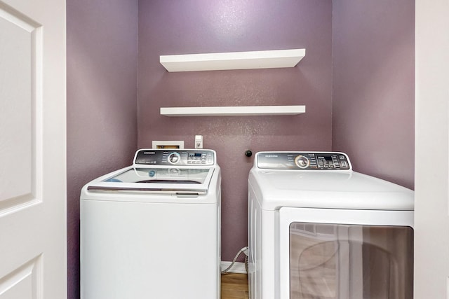 10809 Academy Ridge Rd NE, Albuquerque, NM 87111 - washroom featuring separate washer and dryer