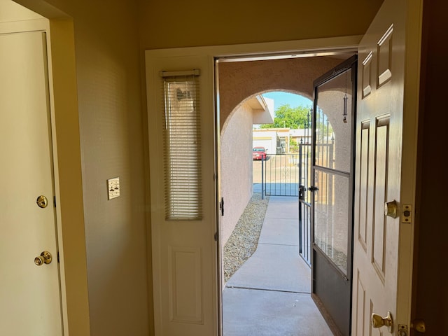 774 Stallion Rd SE, Rio Rancho, NM 87124 - entryway with concrete flooring