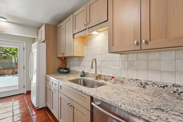 4508 Shiloh Pl NE, Albuquerque, NM 87111 - unfurnished room with healthy amount of natural light, tile patterned flooring, and a textured ceiling