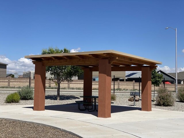 4871 Longs Peak Rd NE, Rio Rancho, NM 87144 - view of community featuring a patio area