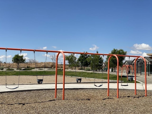 4871 Longs Peak Rd NE, Rio Rancho, NM 87144 - view of communal playground