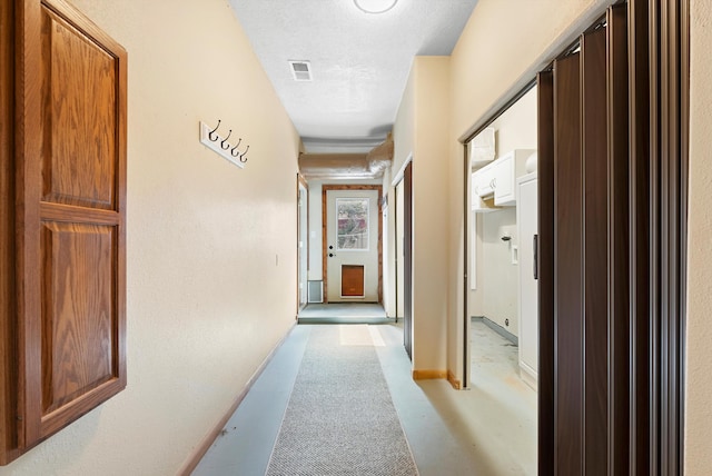 98 Edgewood Unit 7, Edgewood, NM 87015 - hallway featuring baseboards