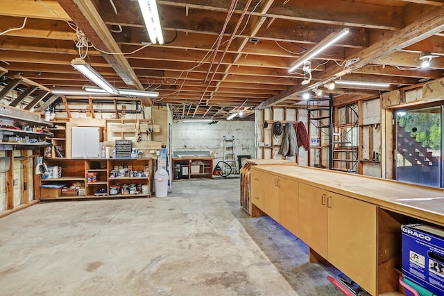 280 Ponderosa Way, Jemez Springs, NM 87025 - unfinished below grade area featuring a workshop area