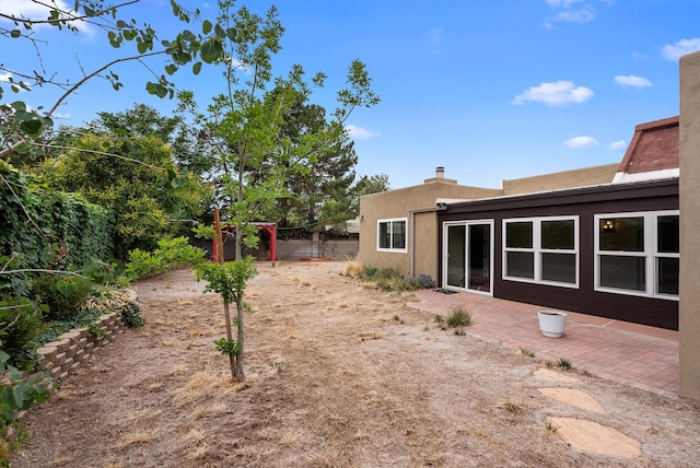 8320 Cherry Hills Dr NE, Albuquerque, NM 87111 - view of yard featuring a patio