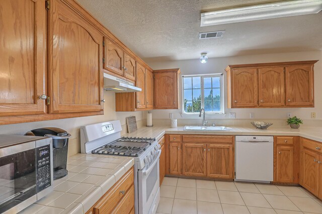 8615 Tierra Alegre Dr NE, Albuquerque, NM 87122 - photo 7