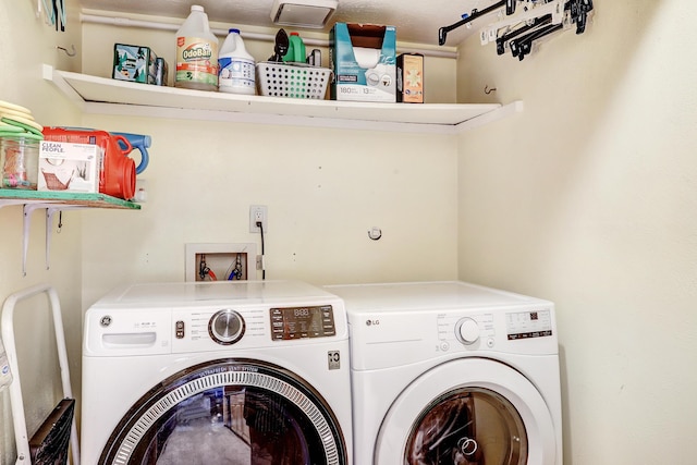 589 Diez Y Ocho Ct SE, Rio Rancho, NM 87124 - washroom featuring separate washer and dryer