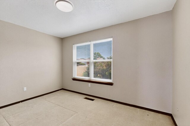 10017 Boulder St NW, Albuquerque, NM 87114 - empty room with light carpet