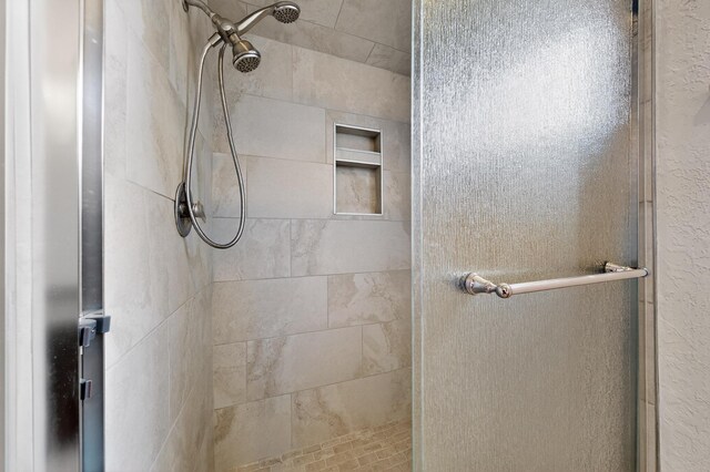 10017 Boulder St NW, Albuquerque, NM 87114 - full bathroom featuring a stall shower