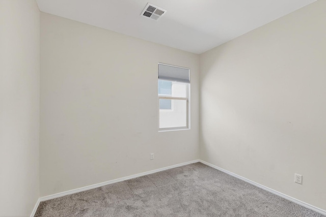 215 Adeline Ave, Los Lunas, NM 87031 - unfurnished room with light carpet