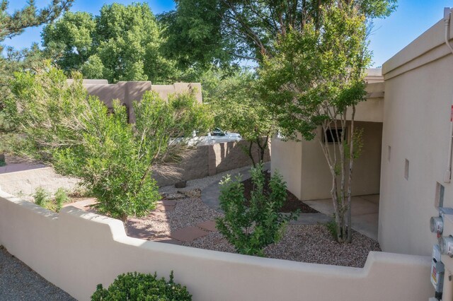317 Plaza Muchomas, Bernalillo, NM 87004 - view of yard