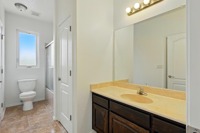 2061 Blaylock Ln NE, Los Lunas, NM 87031 - full bathroom with vanity and enclosed tub / shower combo