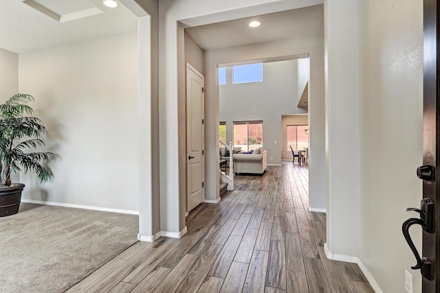 843 Mesa Roja Trl NE, Rio Rancho, NM 87124 - foyer featuring wood finished floors, baseboards, and recessed lighting